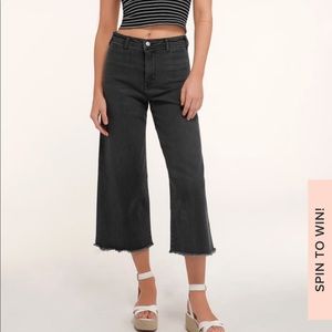 LULU’s Black Wide-Leg Cropped Jeans